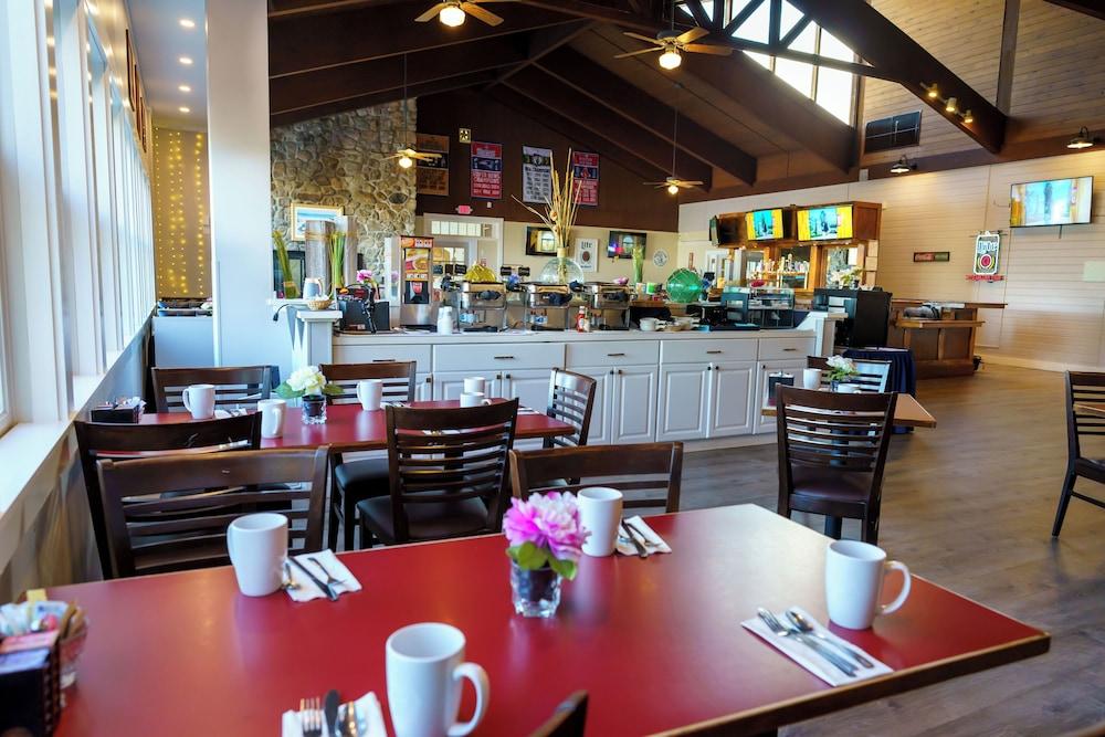 restaurant cafeteria