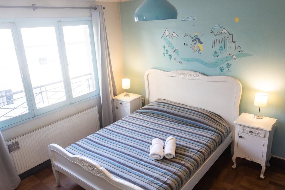 rooms