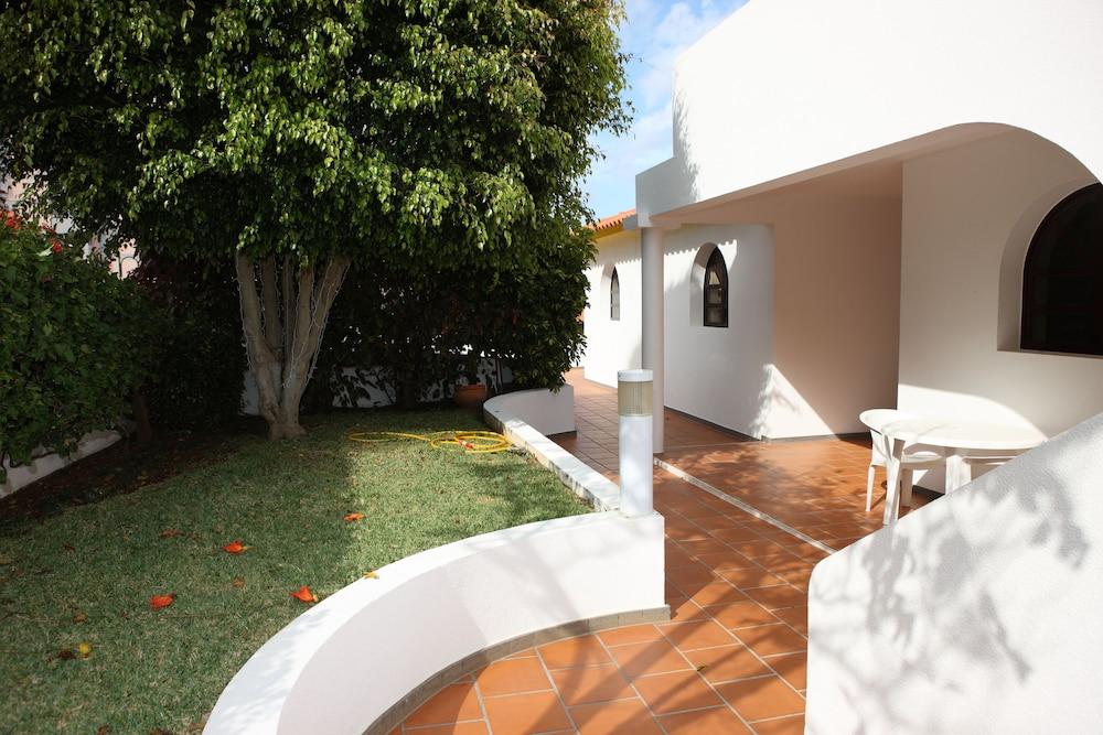 surroundings