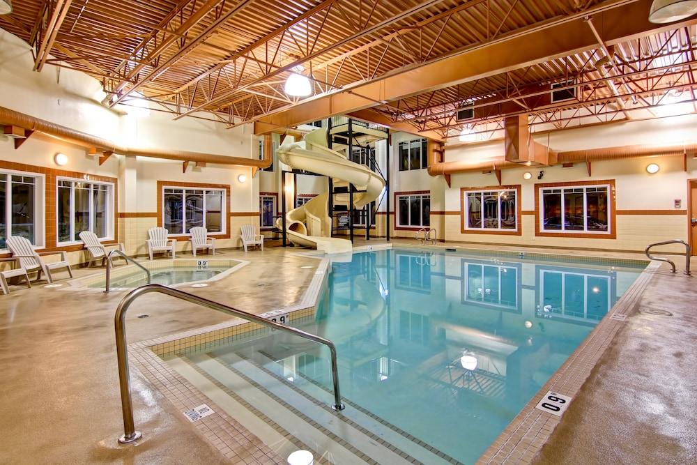 swimming pool spa