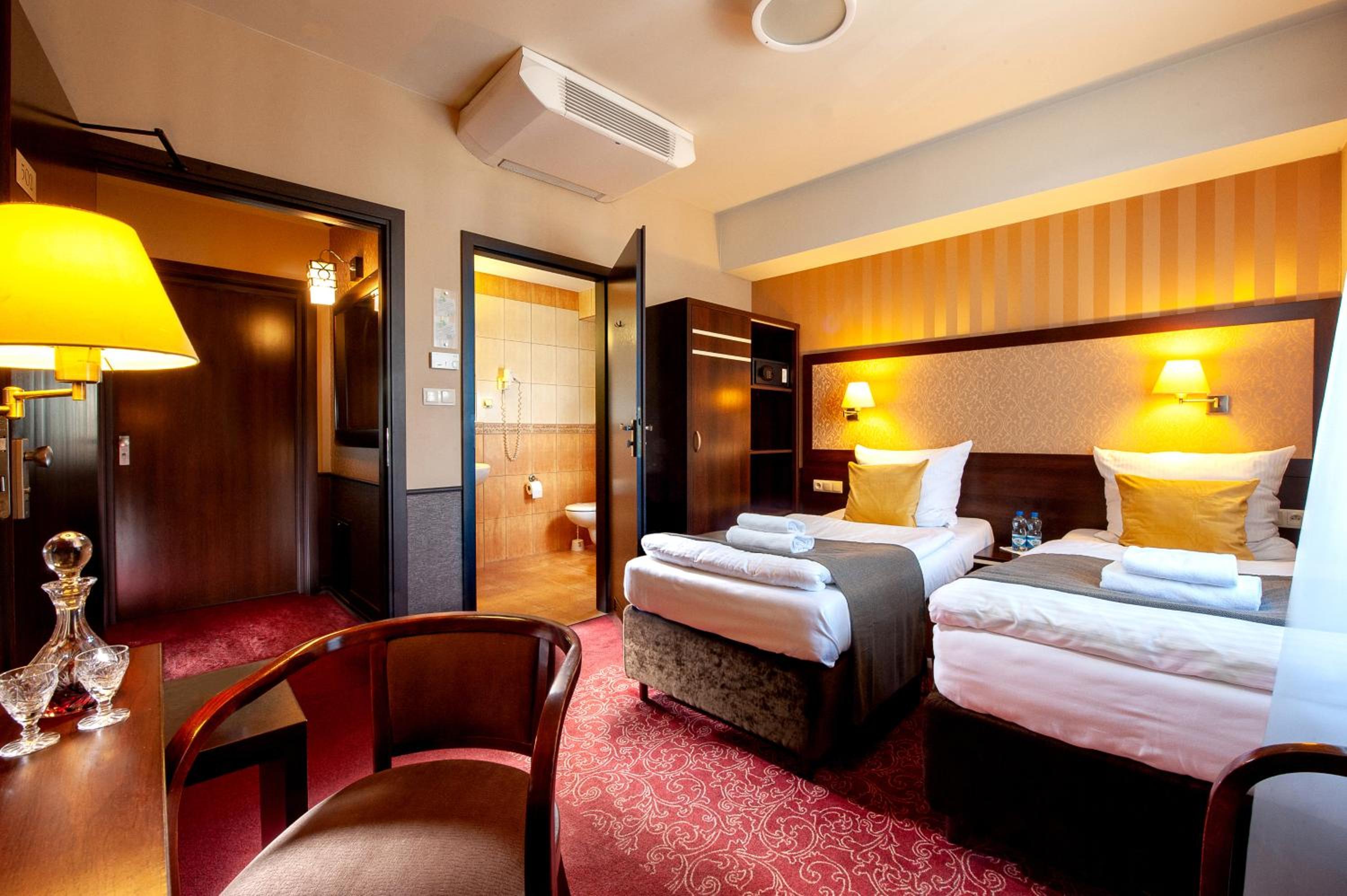 rooms
