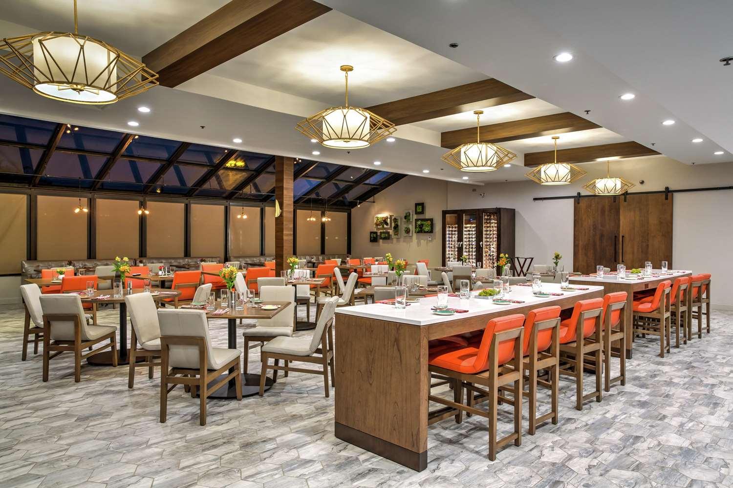 restaurant cafeteria