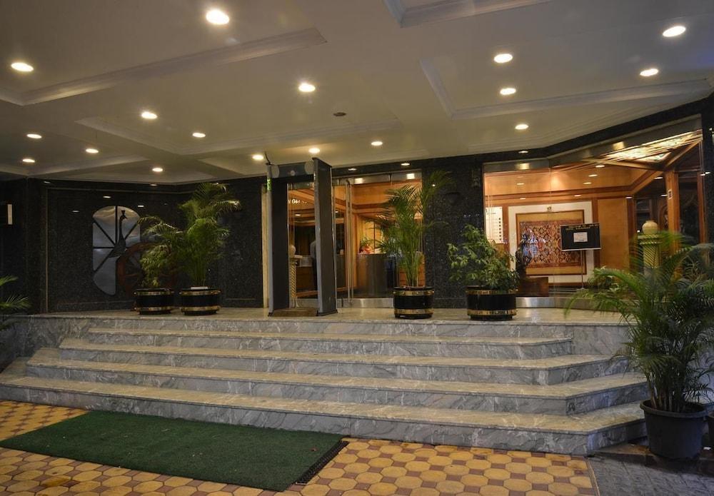 lobby