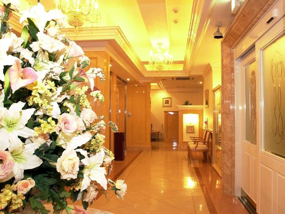 lobby