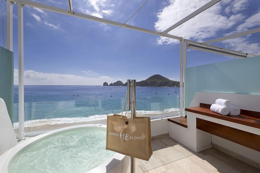 swimming pool spa