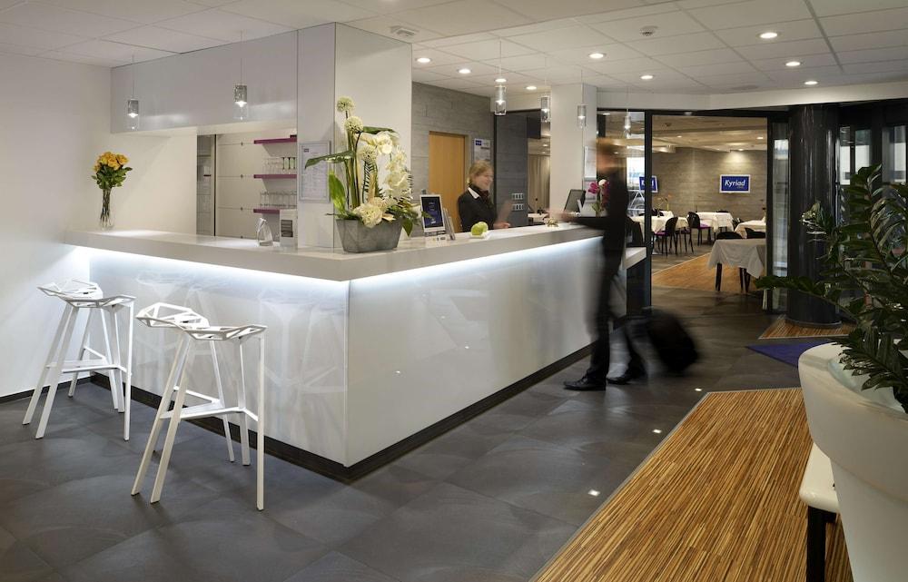 lobby