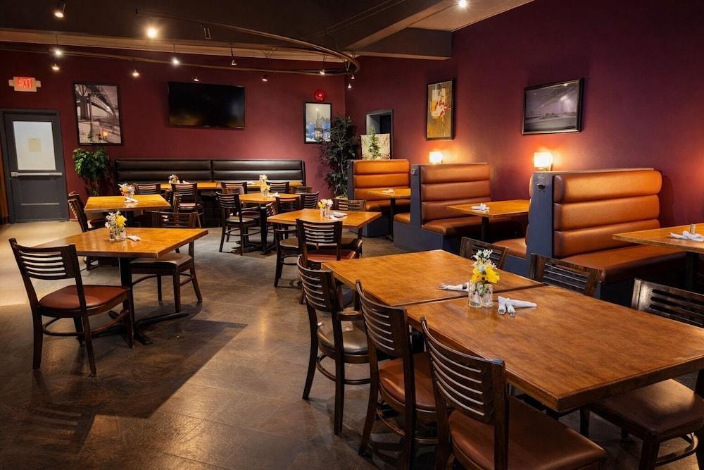 restaurant cafeteria