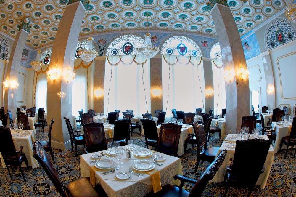 restaurant-cafeteria