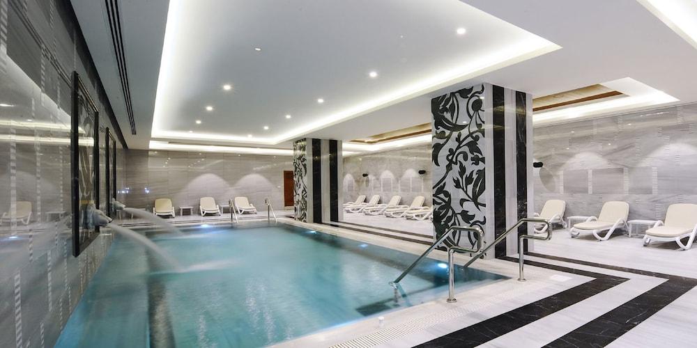swimming pool spa