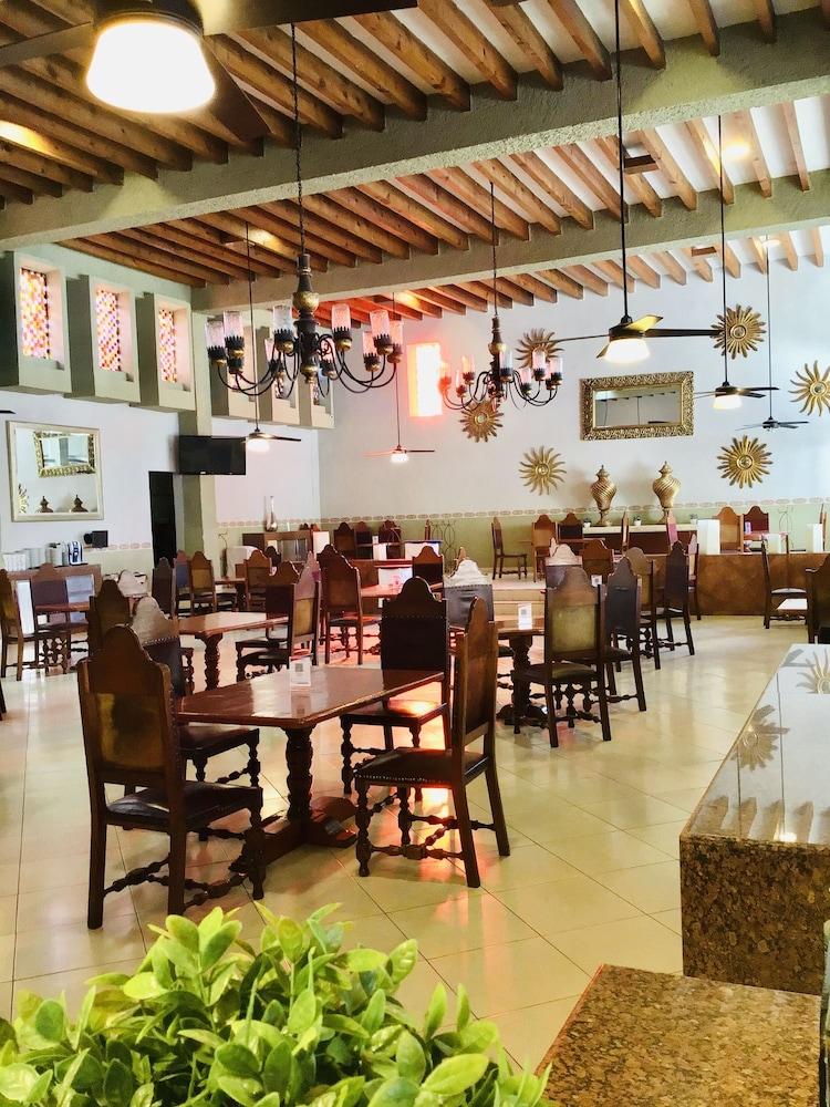 restaurant-cafeteria