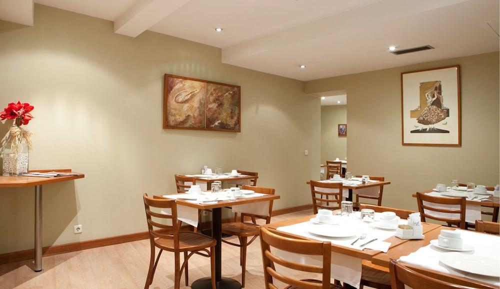 restaurant-cafeteria