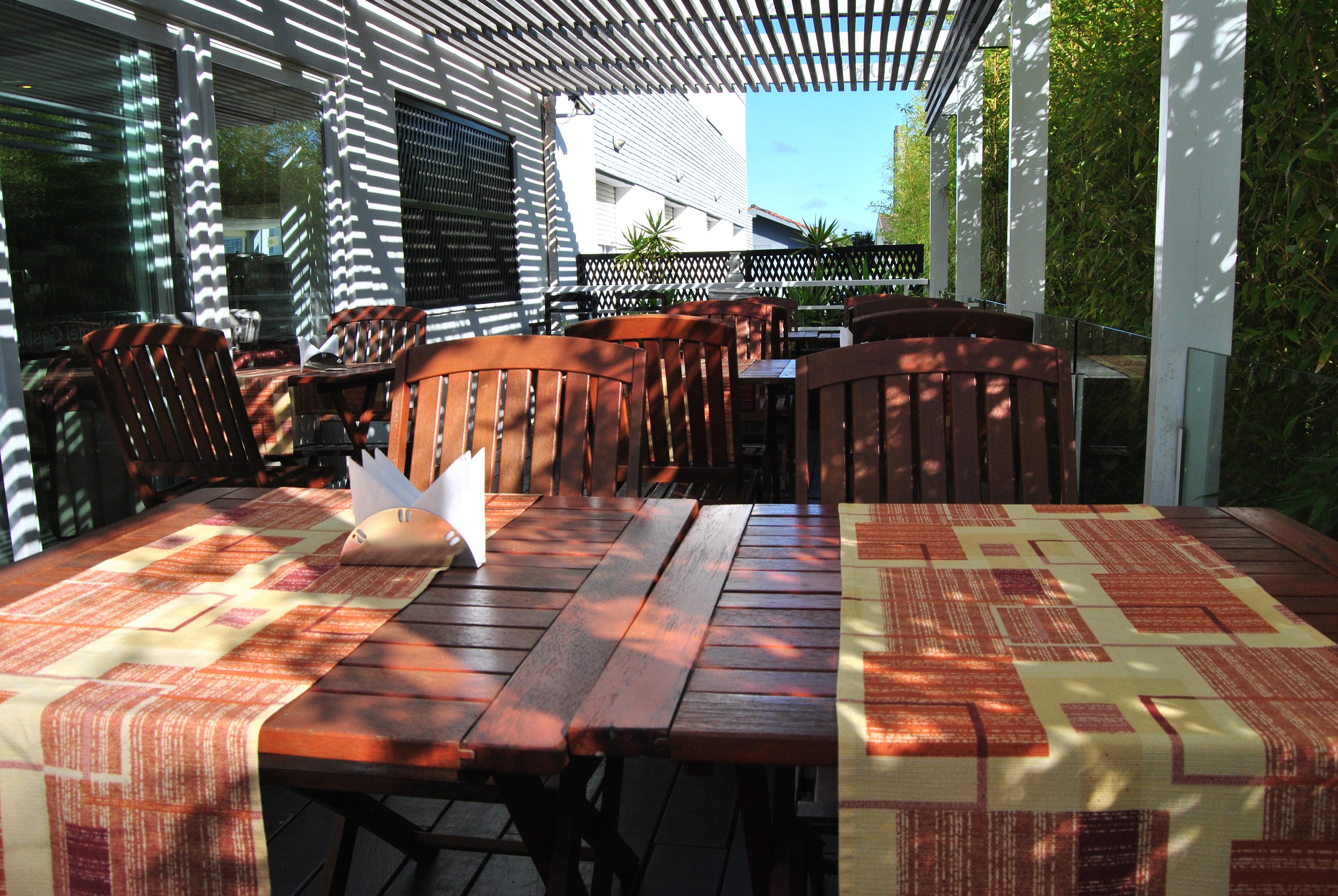 restaurant cafeteria