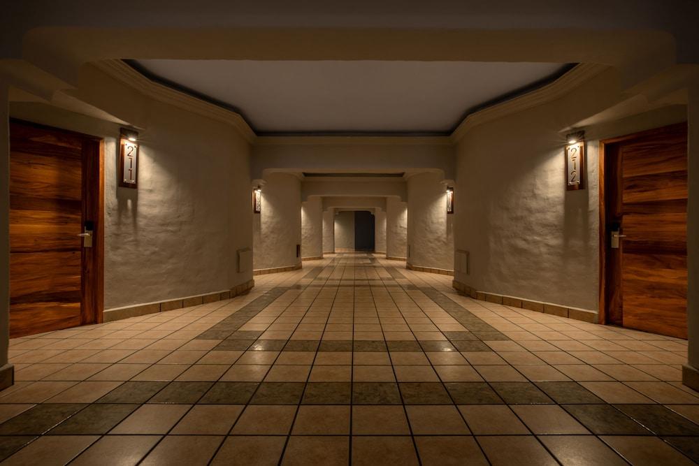 swimming pool spa