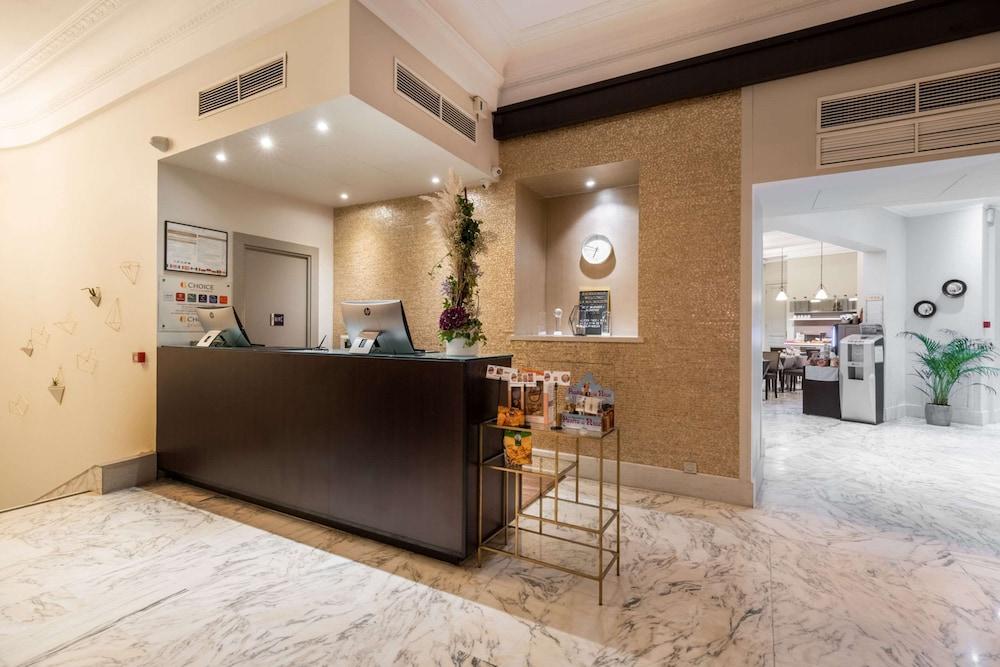 lobby