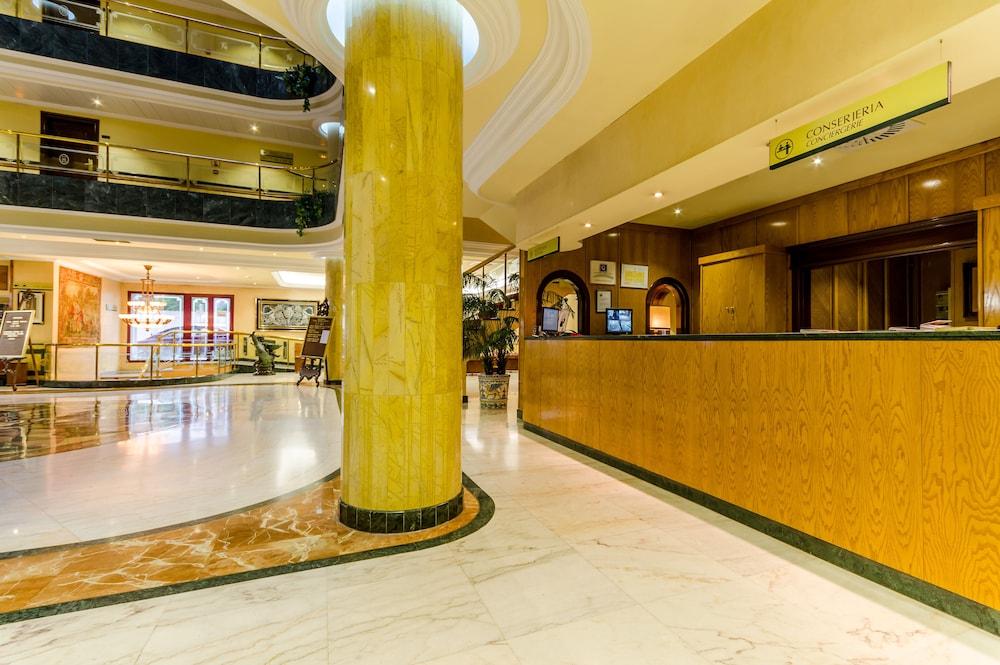 lobby