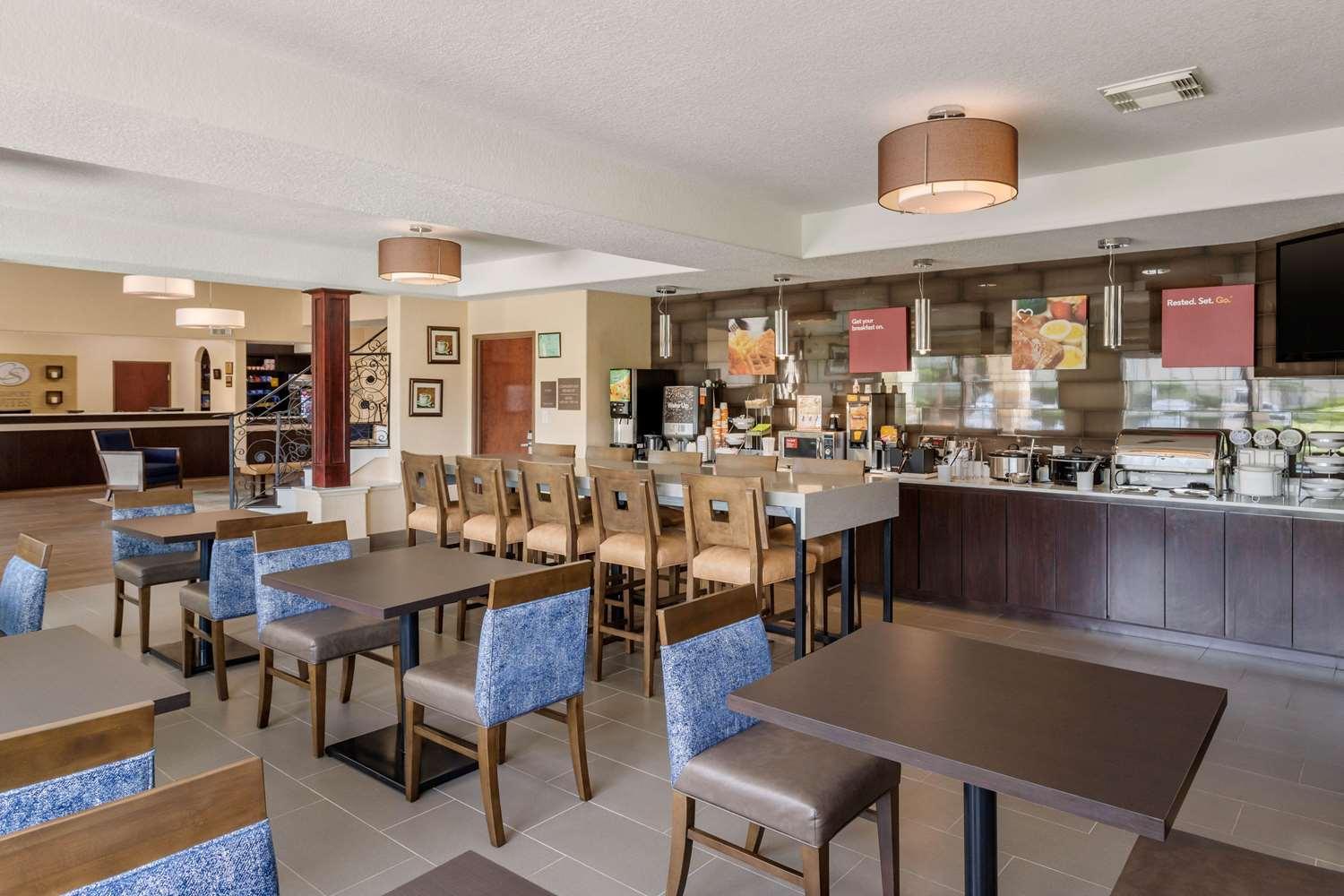 restaurant cafeteria