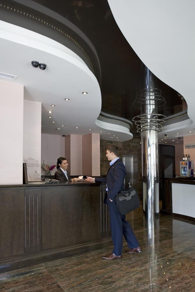 lobby
