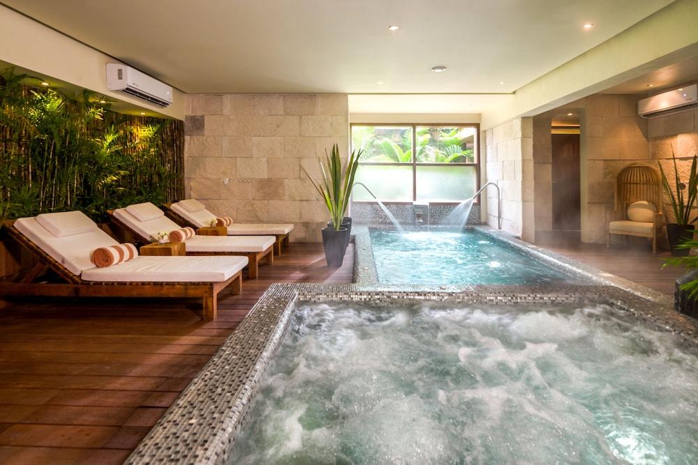 swimming pool spa