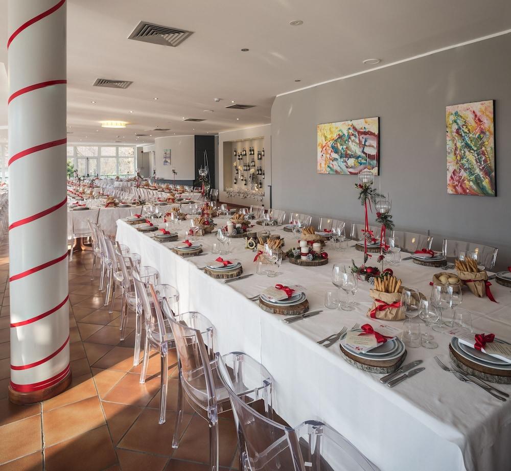 restaurant-cafeteria