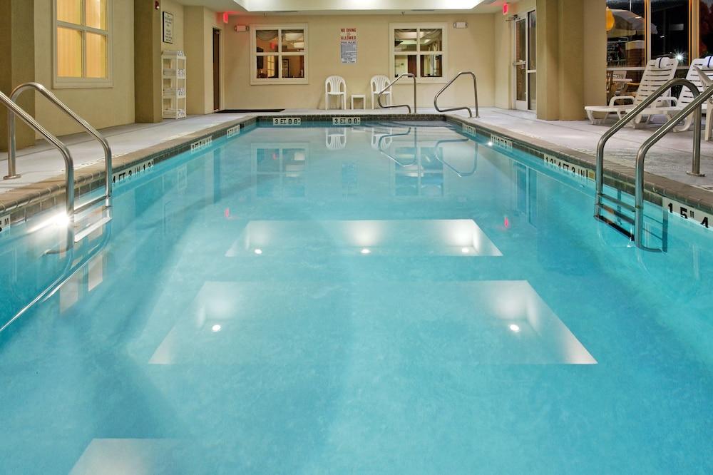 swimming pool spa