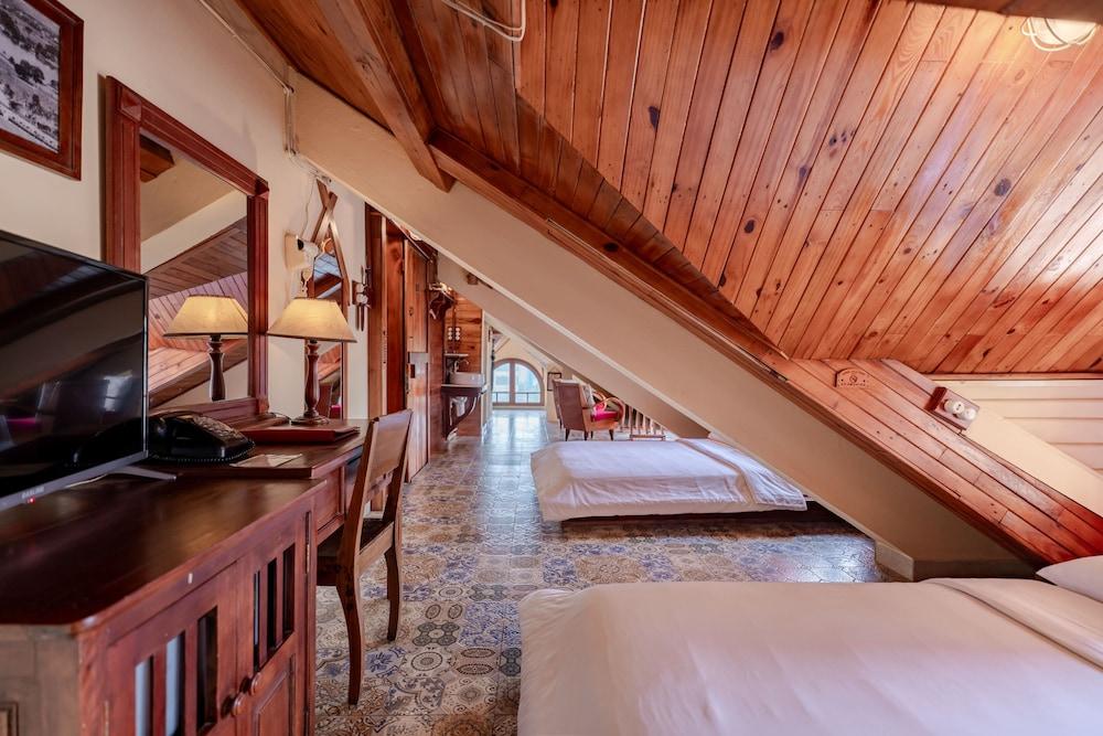 rooms
