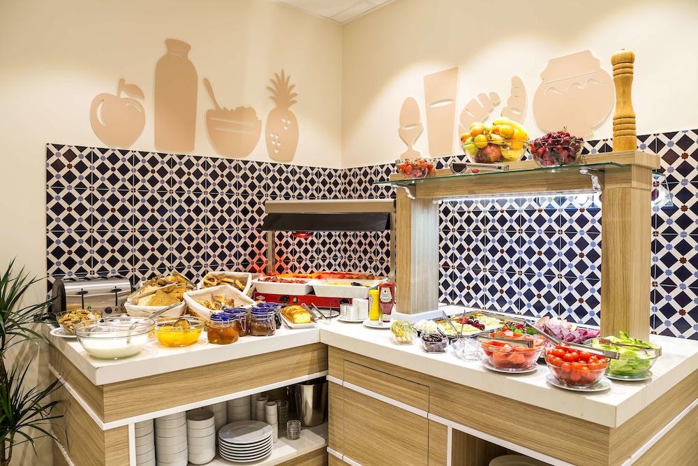 restaurant-cafeteria