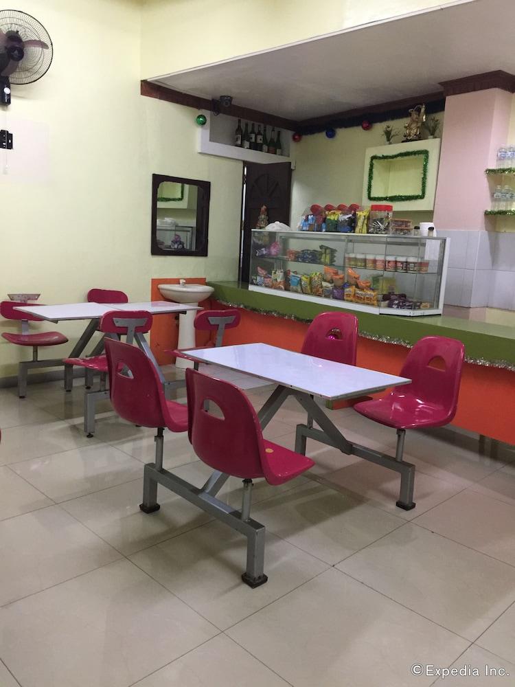 restaurant-cafeteria