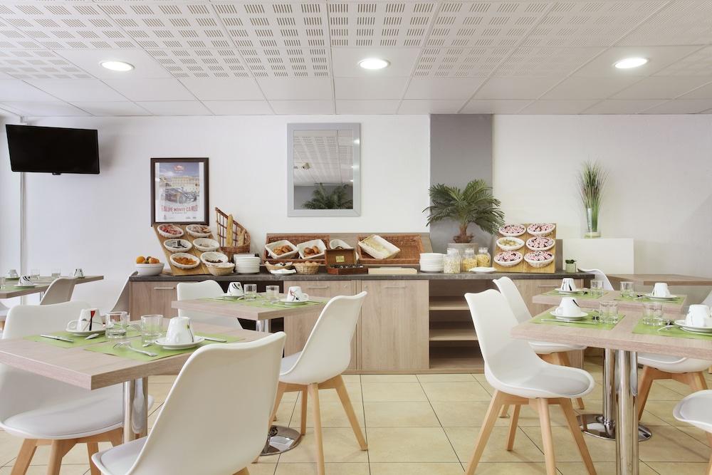 restaurant cafeteria