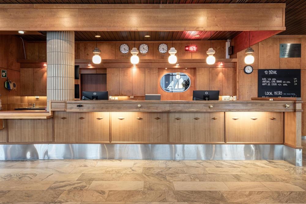 lobby