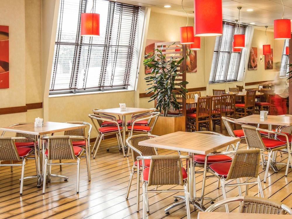 restaurant-cafeteria