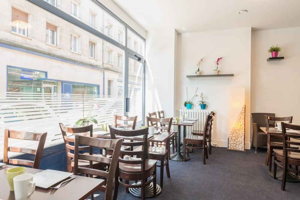 restaurant-cafeteria