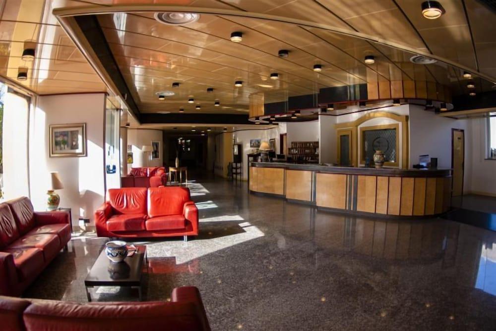 lobby