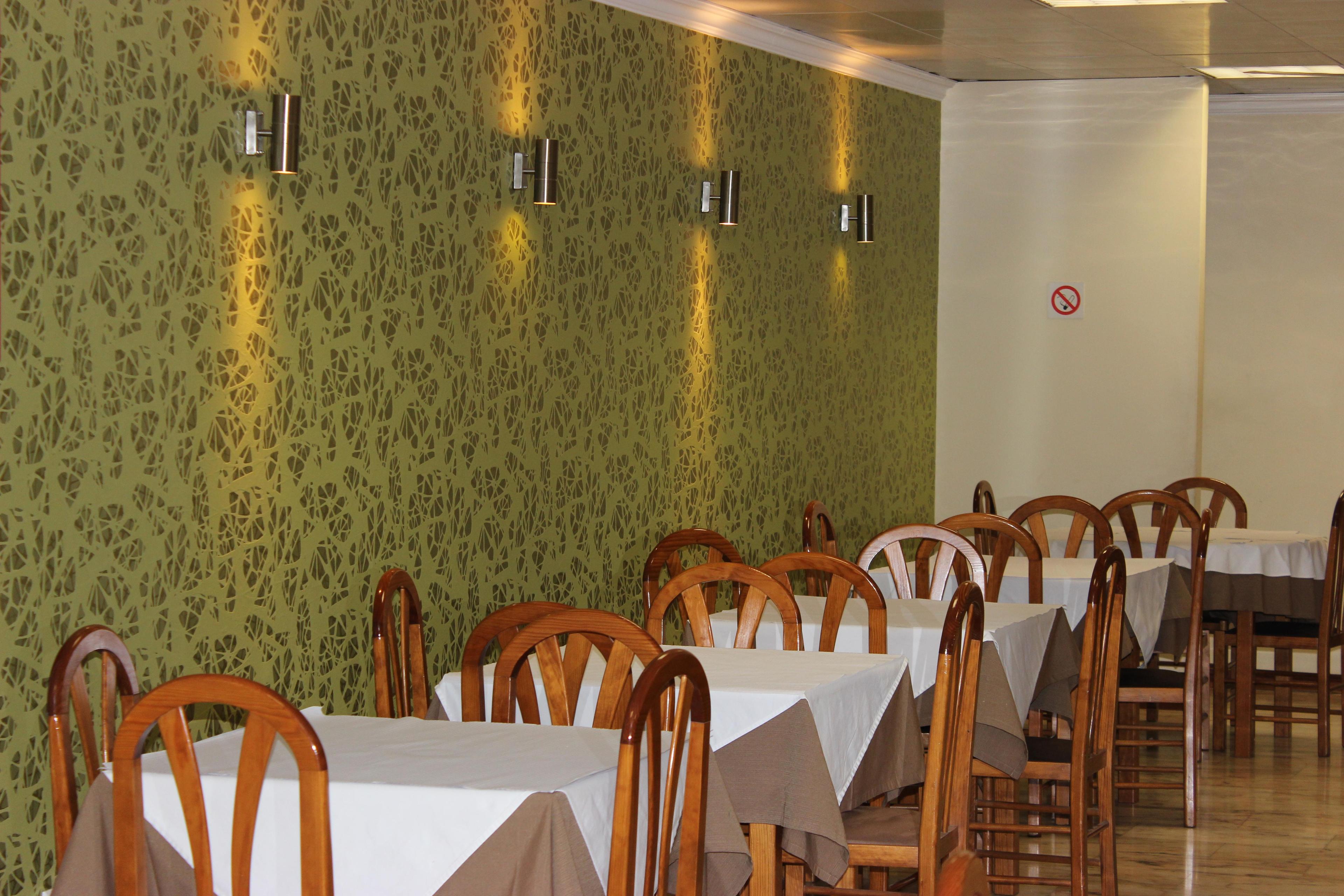 restaurant cafeteria