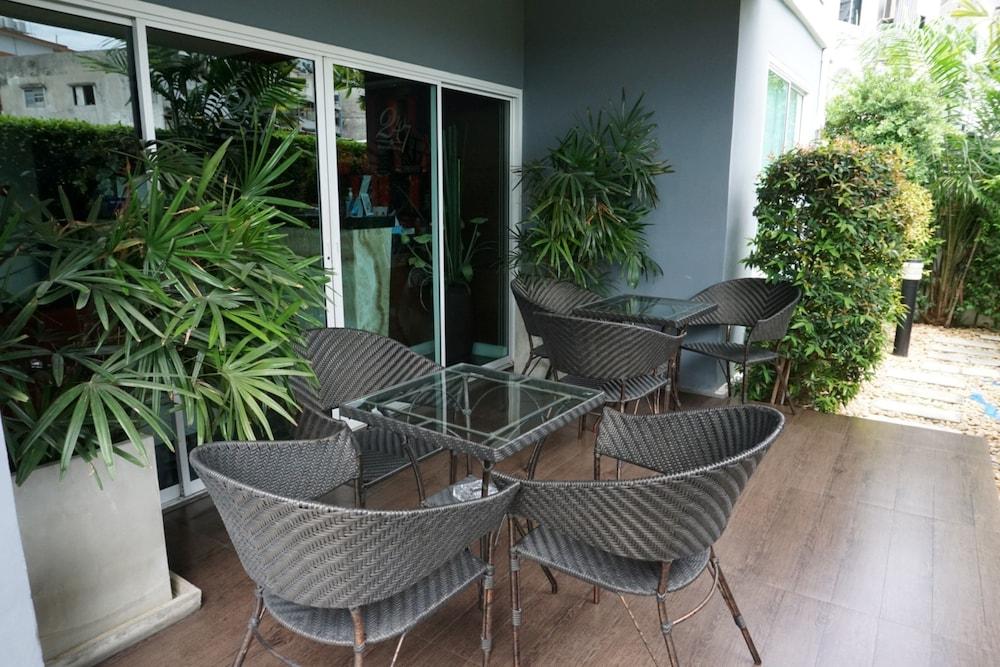 lounge