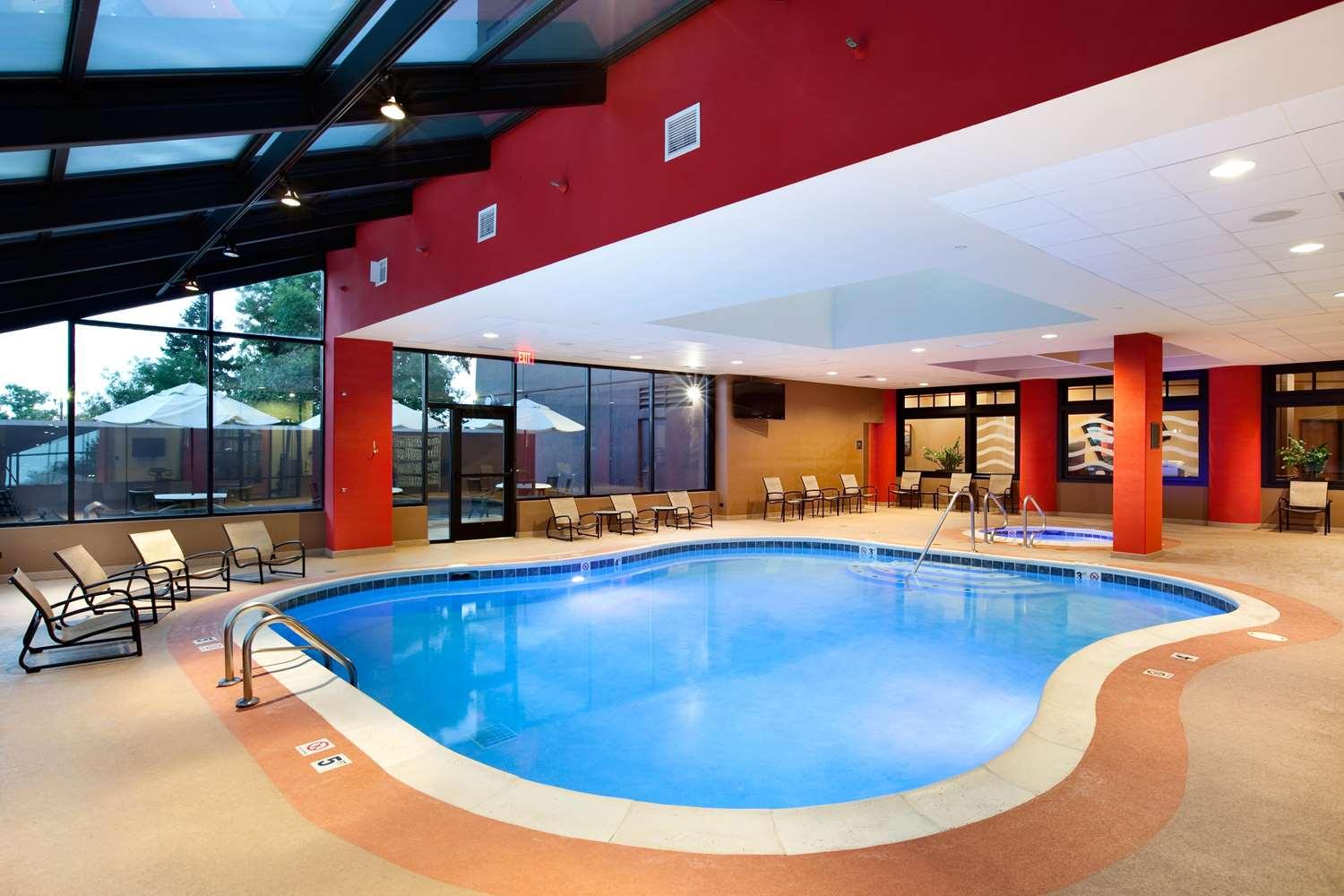 swimming pool spa