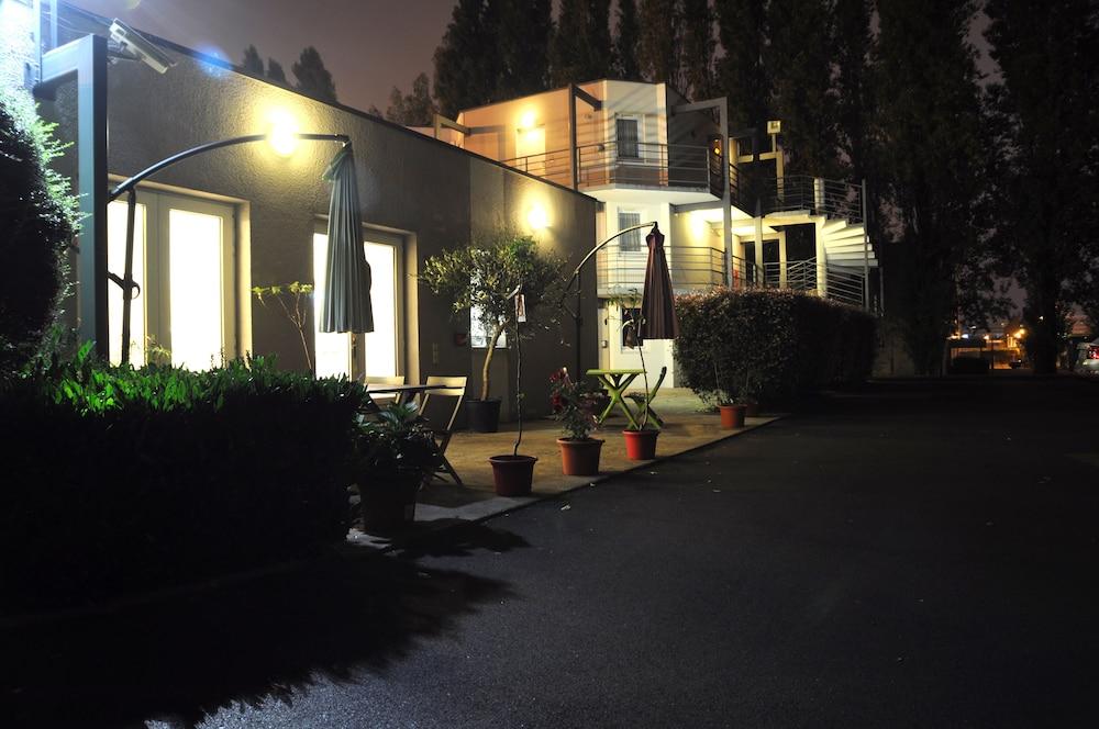 hotel