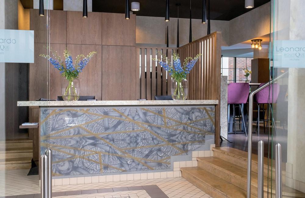 lobby
