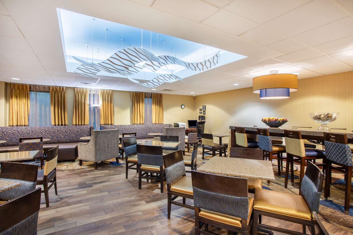 restaurant cafeteria