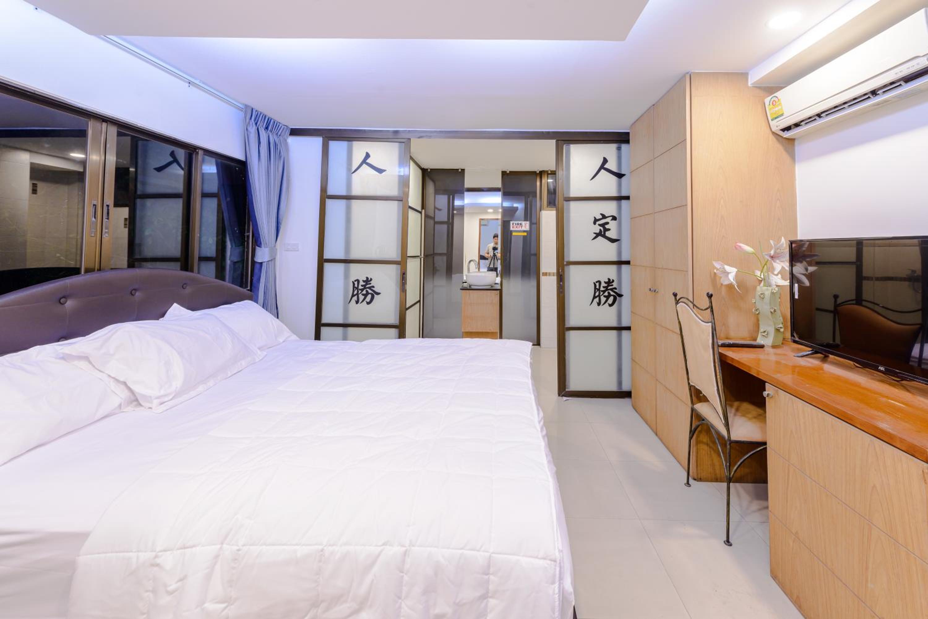 rooms