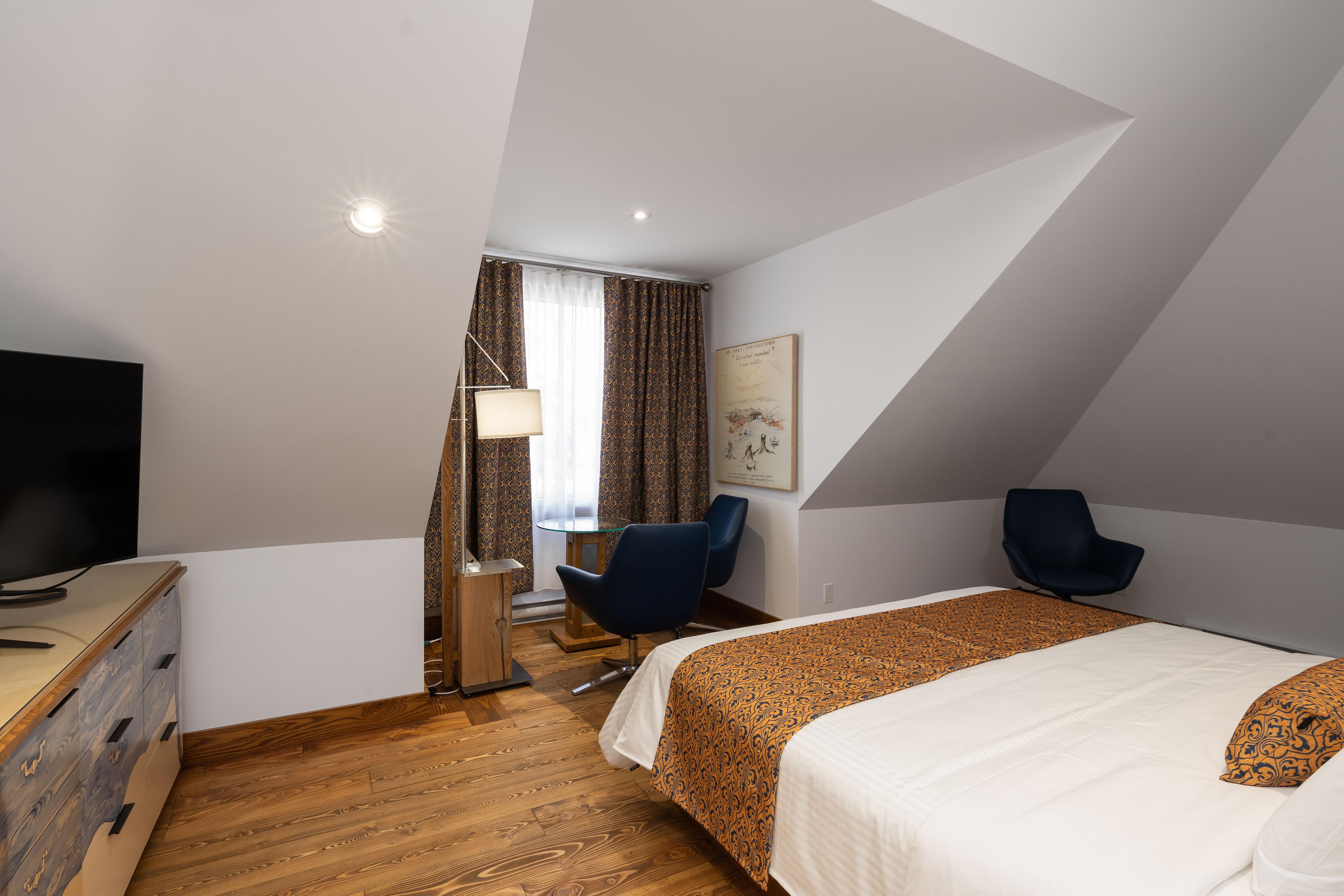 rooms