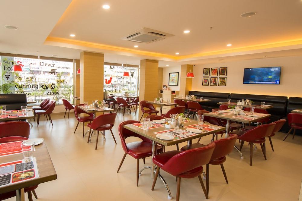restaurant cafeteria