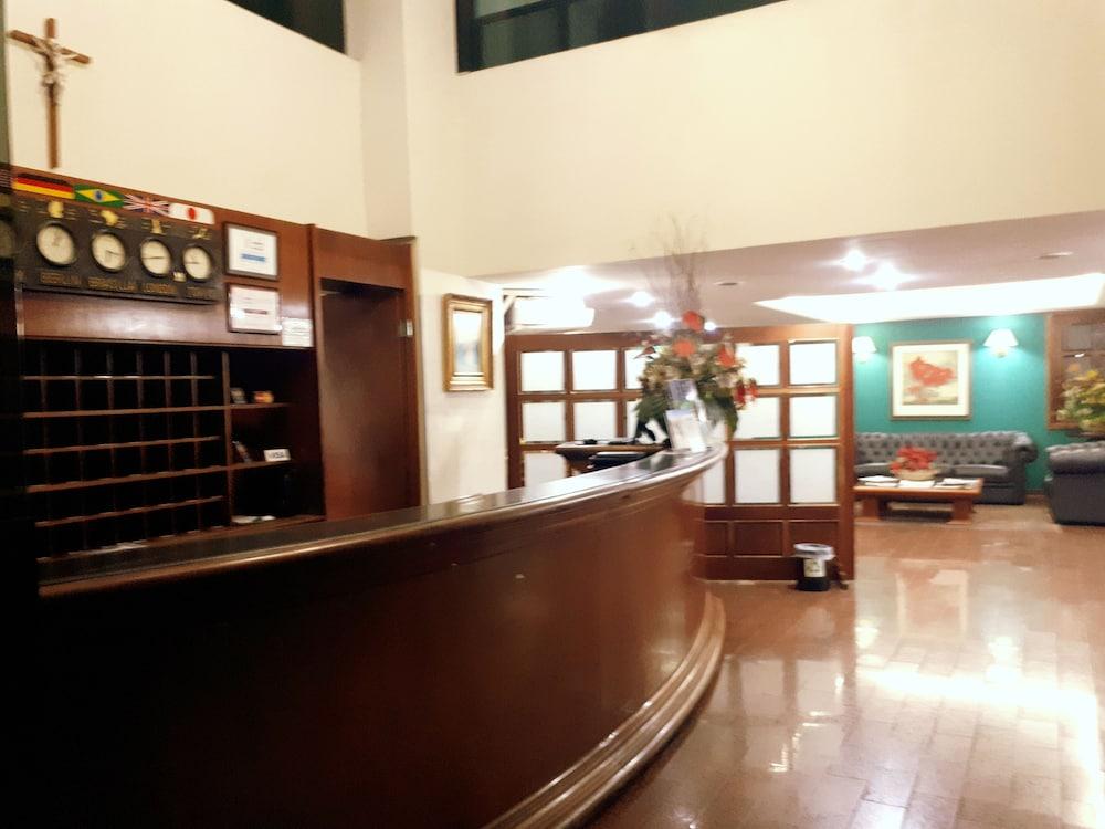 lobby