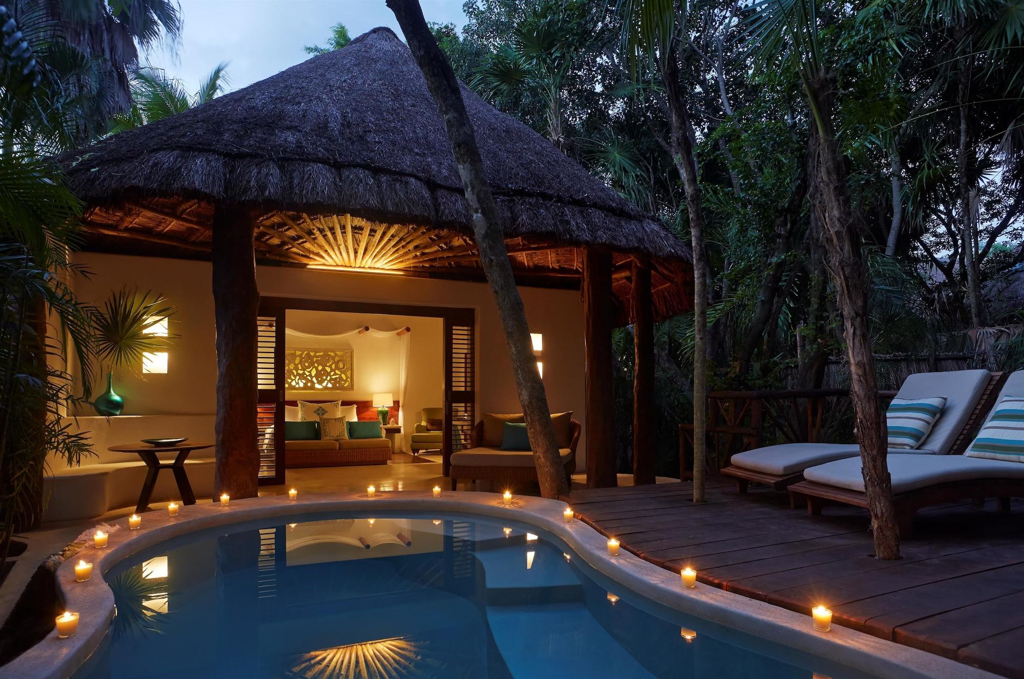 swimming pool spa