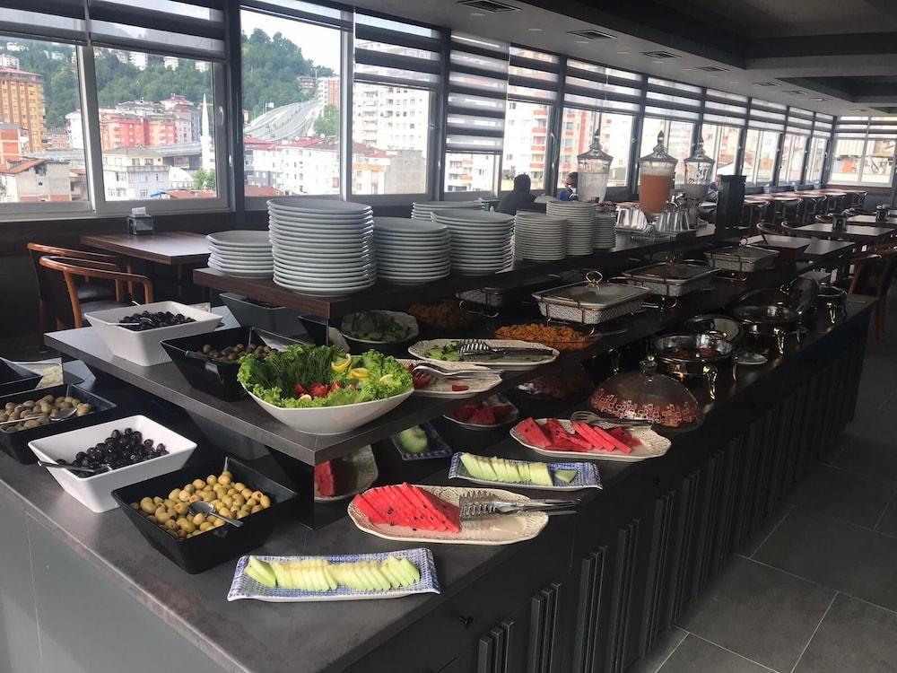 restaurant cafeteria