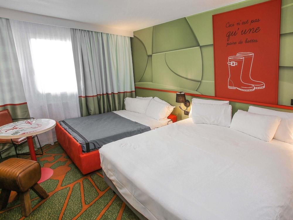 rooms