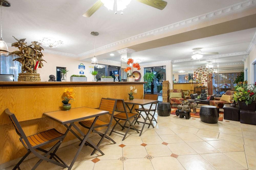 lobby