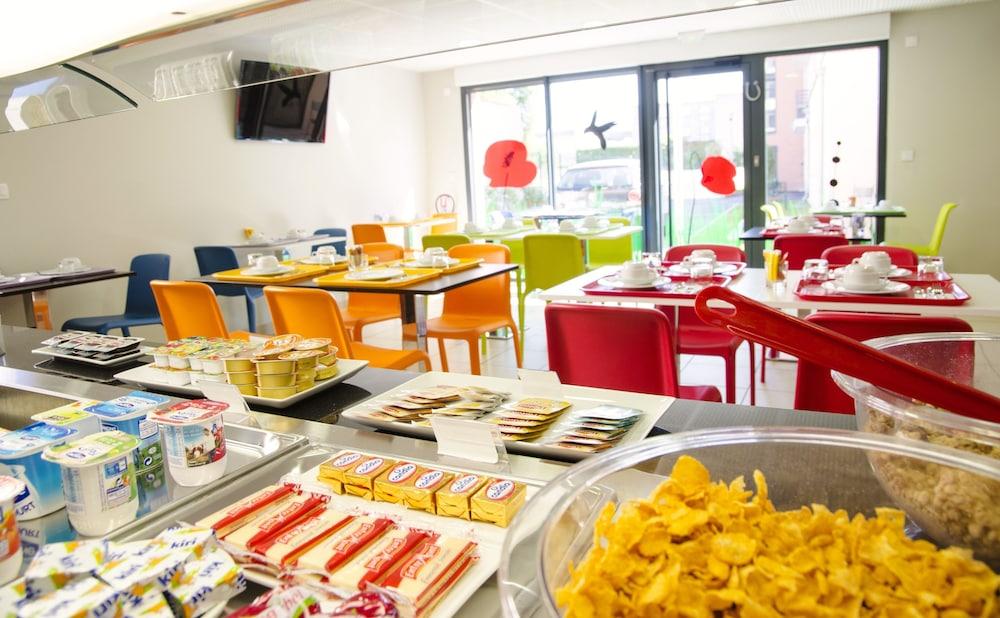 restaurant-cafeteria