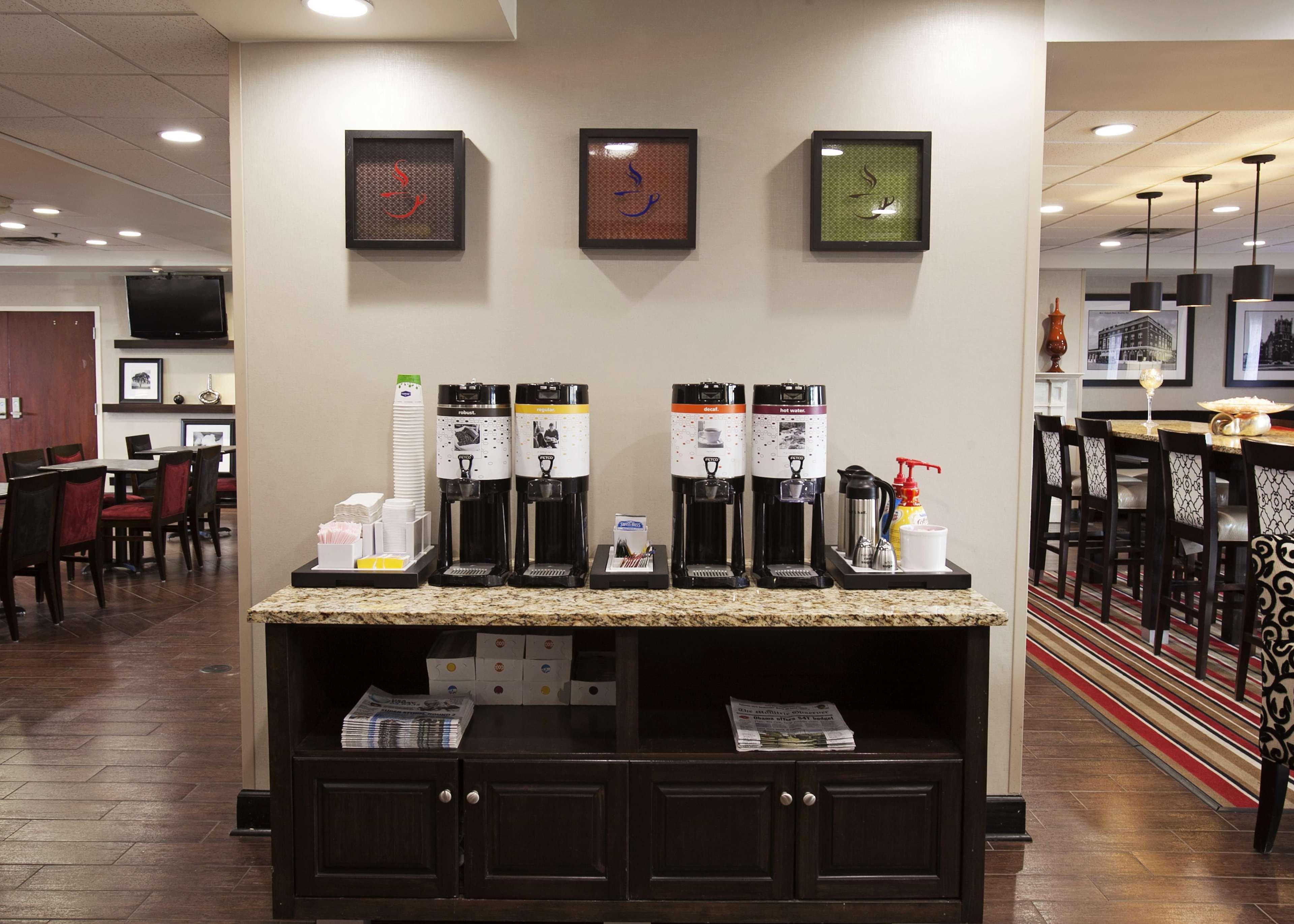 restaurant cafeteria
