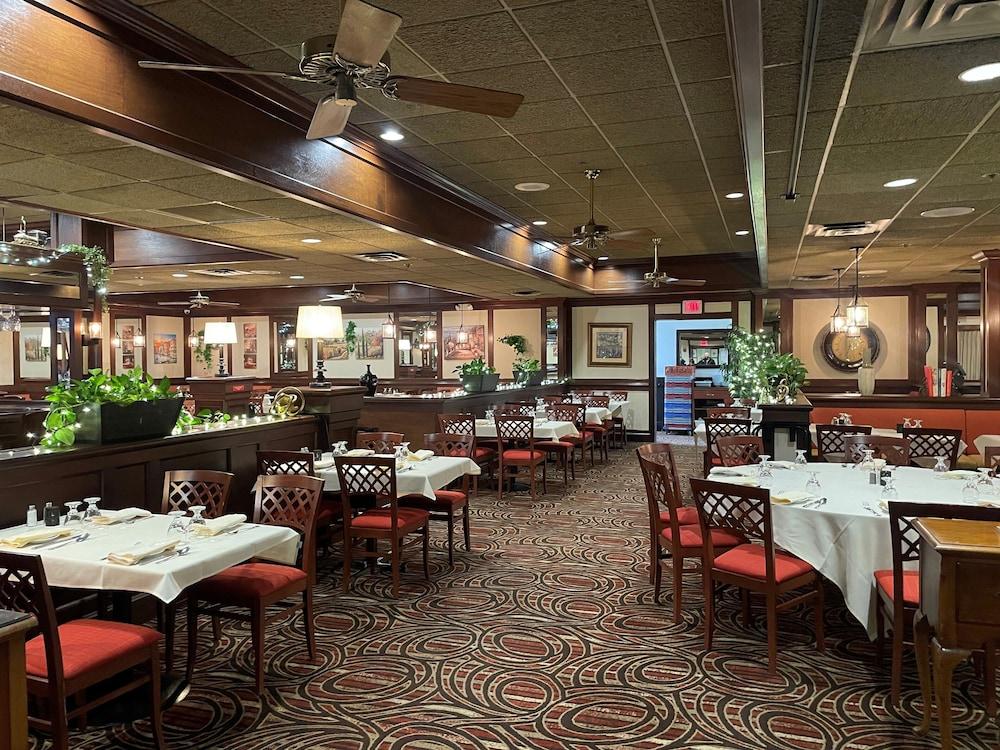 restaurant cafeteria