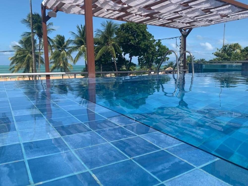 swimming pool spa